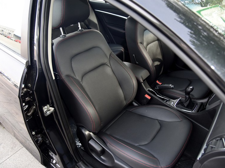 帝豪 2015款 三厢 1.5L 手动向上版车厢座椅图片