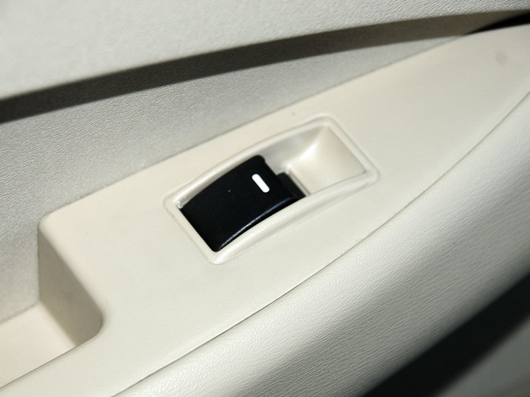 吉利GC7 2013款 1.5L 手动舒适型车厢座椅图片
