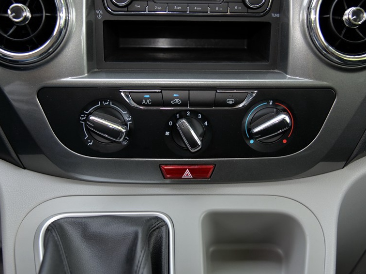 瑞风M3 2015款 1.6L 豪华型中控方向盘图片