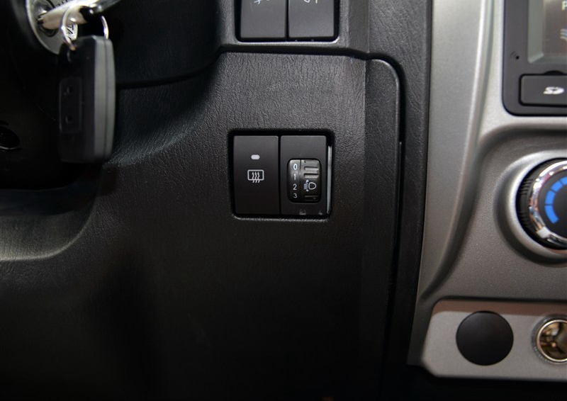 宝典 2015款 2.9T两驱柴油豪华款PLUS中控方向盘图片