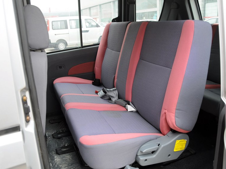 优雅 2012款 1.2L标准型车厢座椅图片