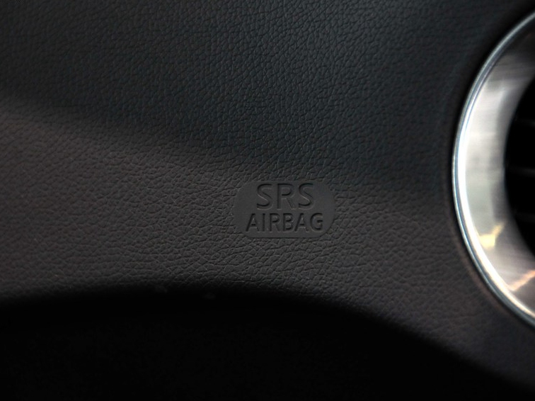科雷傲 2014款 2.5L 四驱舒适版中控方向盘图片