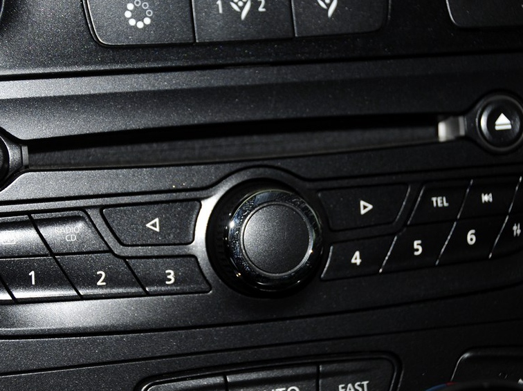 塔利斯曼 2013款 2.5L Nappa旗舰版中控方向盘图片