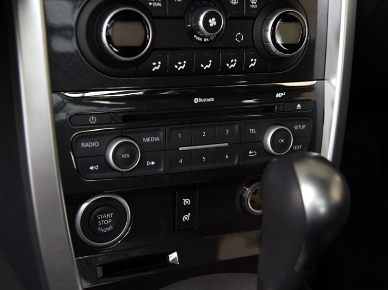 科雷傲 2015款 2.0L 两驱时尚版中控方向盘图片