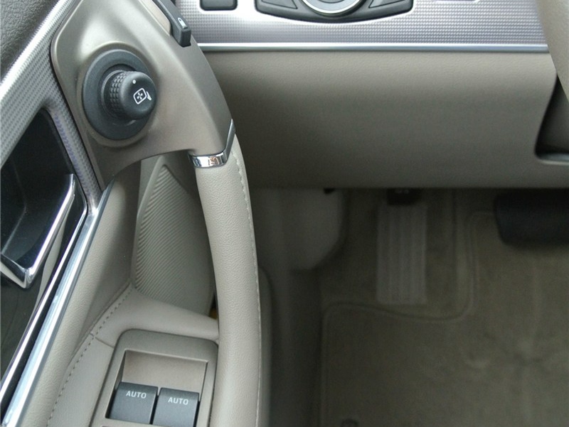 林肯MKX 2010款 3.5L AWD车厢座椅图片