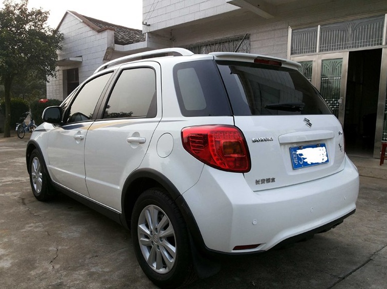 天语 SX4 2013款 酷锐 1.6L 手动灵动型图片5