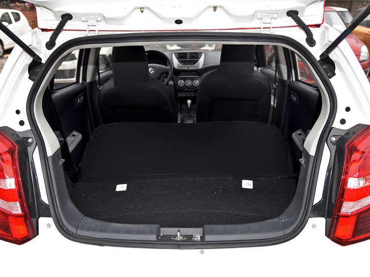 奥拓 2015款 1.0L 自动限定型车厢座椅图片