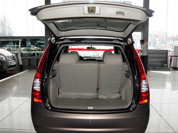 景逸 2014款 XL 1.5L 手动舒适型 京V车厢座椅图片