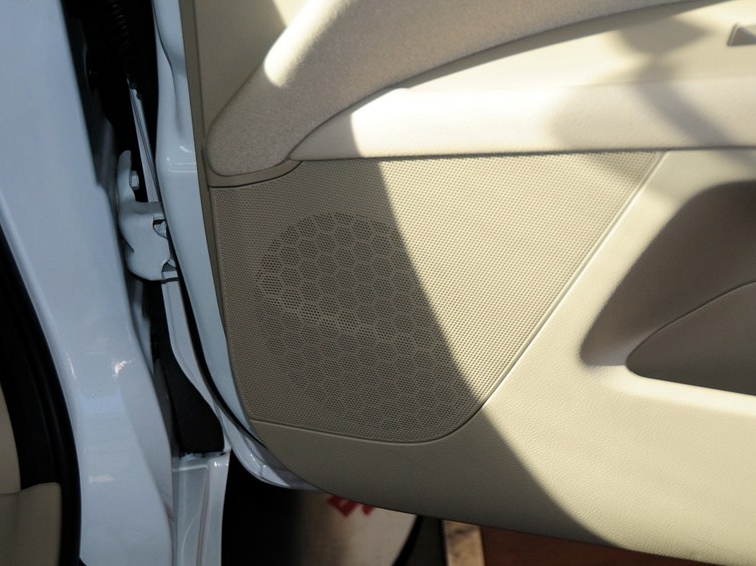 凯泽西 2011款 2.4L两驱手动标准版车厢座椅图片