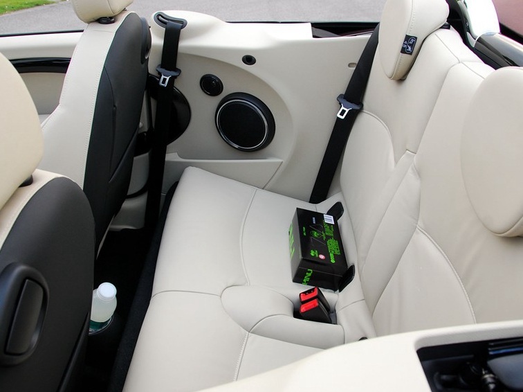 MINI 2011款 1.6L COOPER CABRIO车厢座椅图片