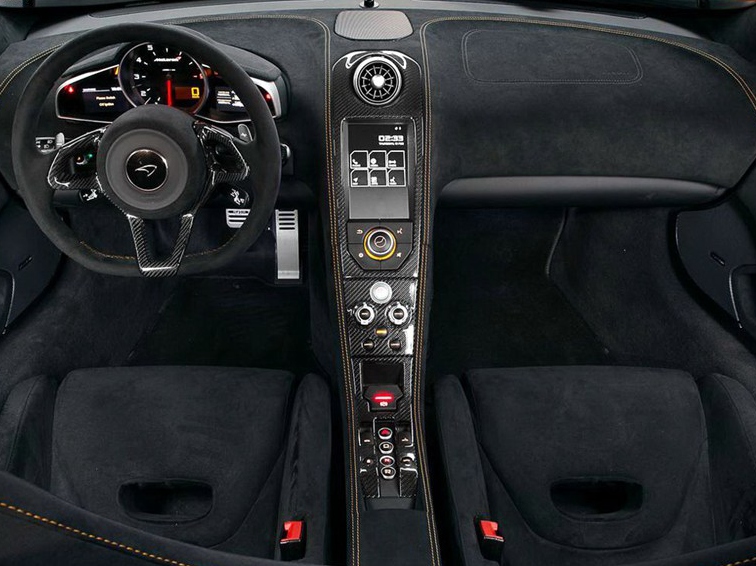 迈凯伦650S 2014款 3.8T Coupe中控方向盘图片