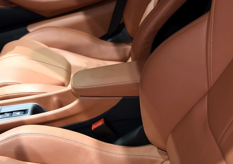 迈凯伦570S 2015款 3.8T Coupe车厢座椅图片