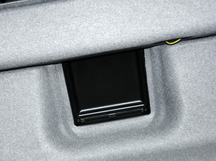 讴歌RL 2010款 3.7 AWD车厢座椅图片