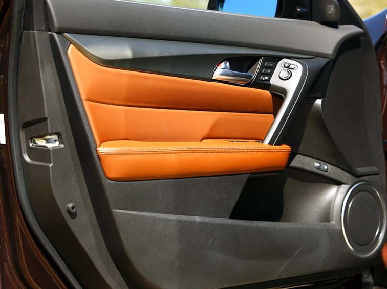 讴歌TL 2012款 3.5标准版车厢座椅图片