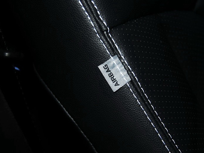 V6菱仕 2014款 1.5T 手动智控版车厢座椅图片