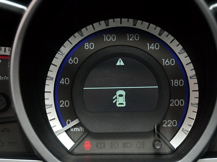 V6菱仕 2013款 1.5L CVT旗舰版中控方向盘图片