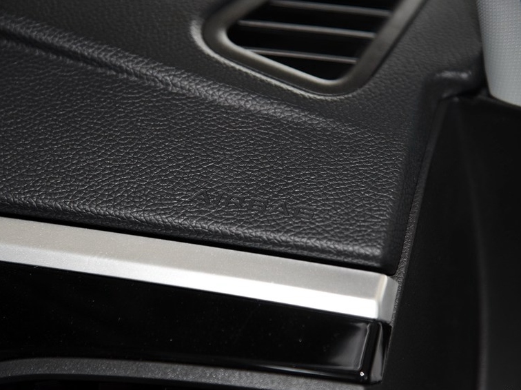 V6菱仕 2015款 CROSS 1.5L 手动智趣型图片8