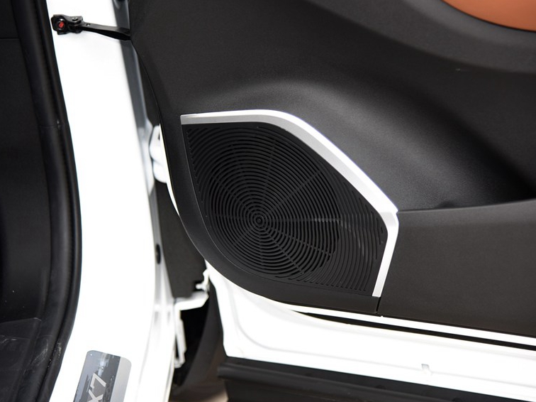 东南DX7 2015款 1.5T 手动精英型车厢座椅图片