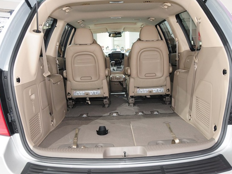 起亚VQ 2013款 2.2T VQ-R 豪华版车厢座椅图片