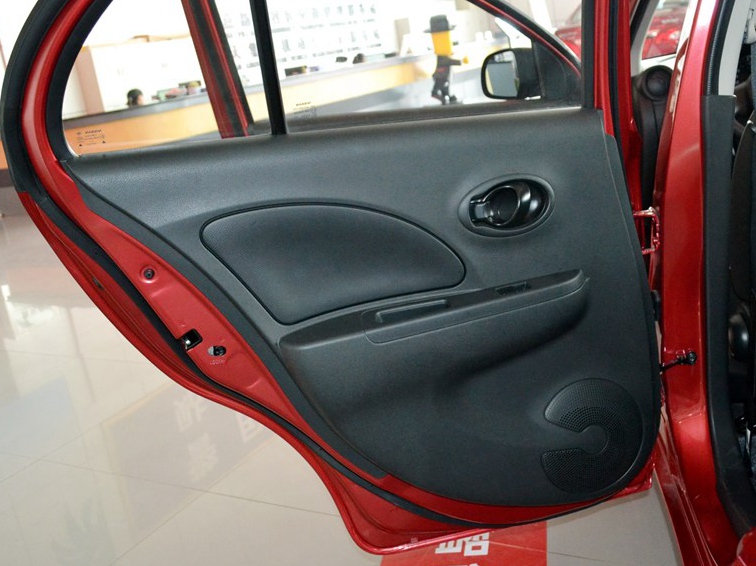 玛驰 2010款 1.5L 手动易型版车厢座椅图片