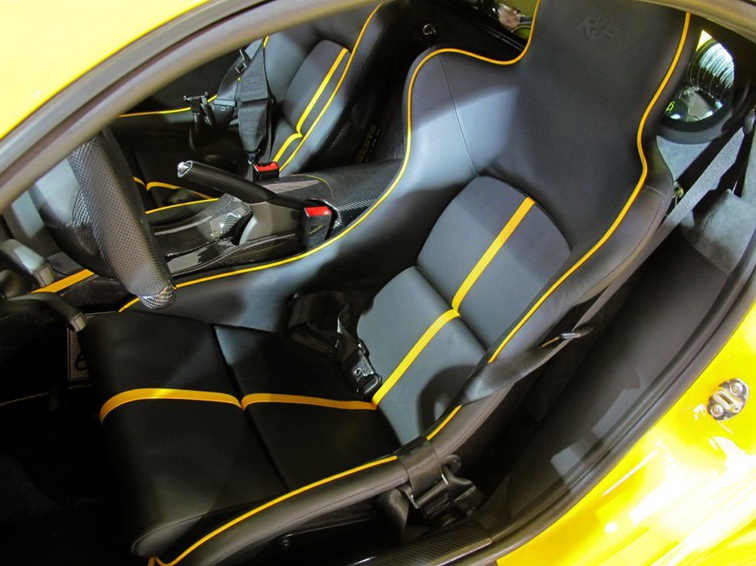 如虎 CTR 3 2013款 3.8T 标准型车厢座椅图片