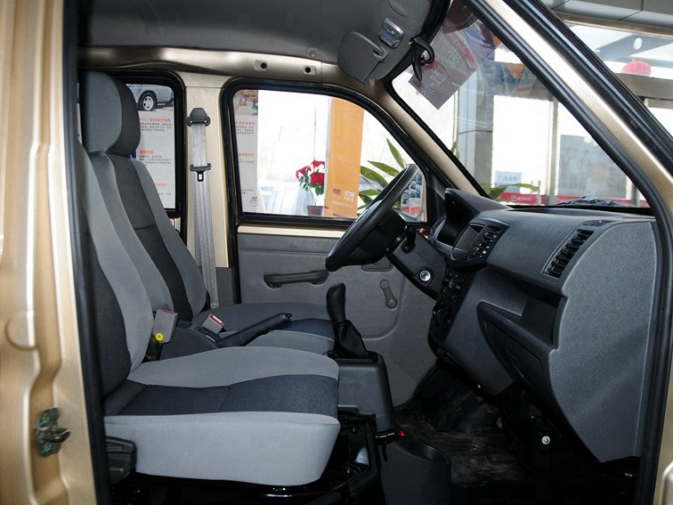 2013款 1.0L乐业型车厢座椅图片