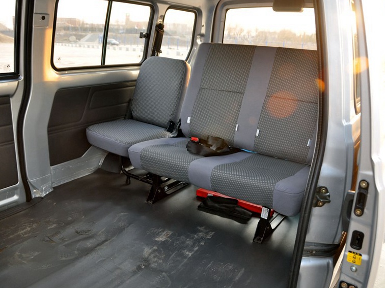 北汽威旺307 2014款 1.2L标准型A12车厢座椅图片