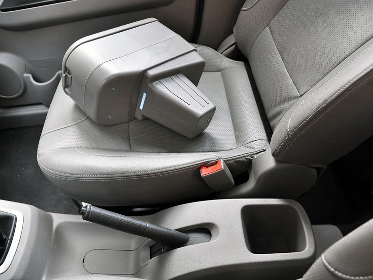 北汽威旺M20 2013款 1.5L尊尚型车厢座椅图片