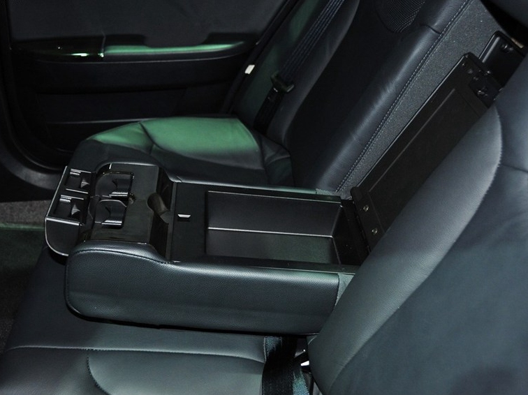 三菱戈蓝 2012款 2.0L 铭仕版车厢座椅图片