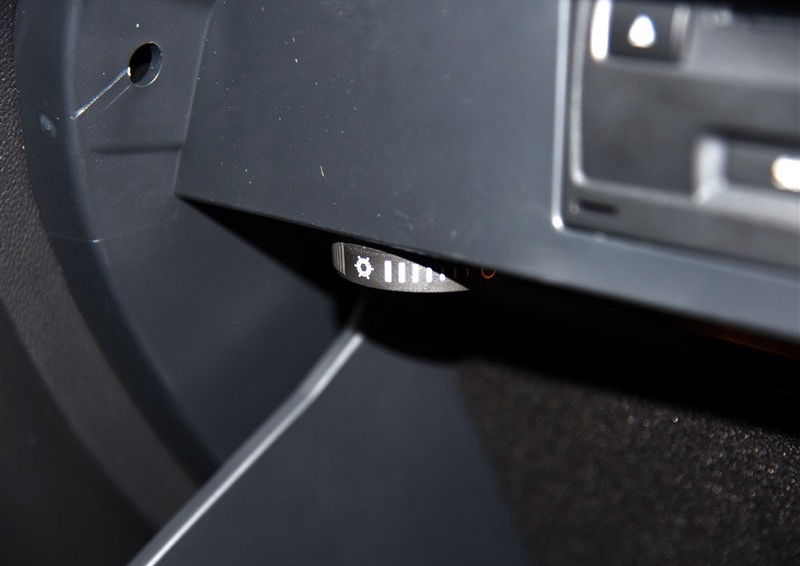 明锐(进口) 2015款 1.8T 逸享旅行版中控方向盘图片