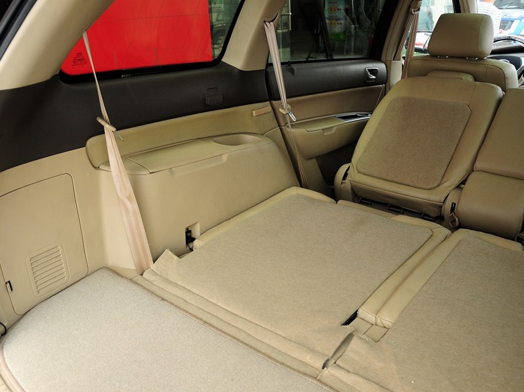 威麟V5 2012款 2.0L 自动豪华型车厢座椅图片