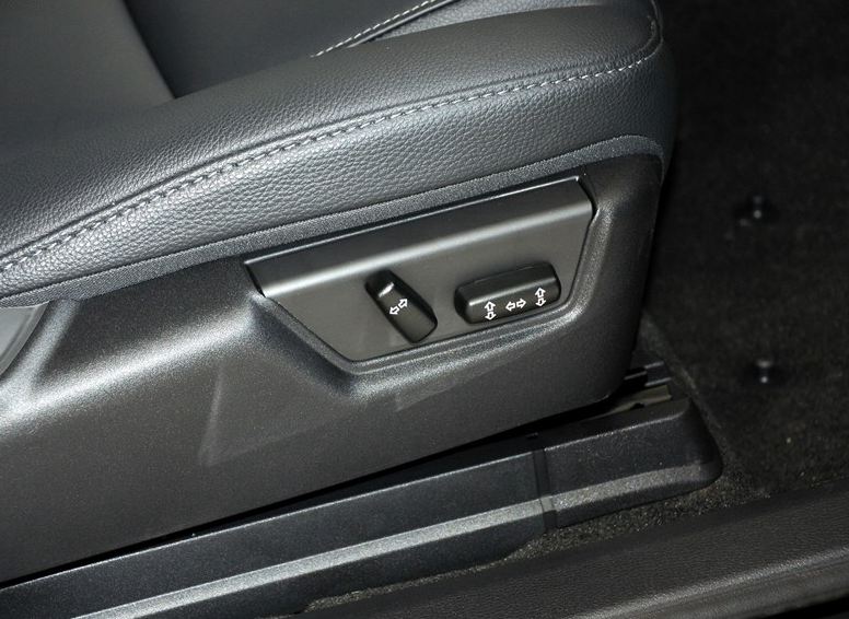 沃尔沃XC90(进口) 2013款 2.5T T5 豪华升级版车厢座椅图片