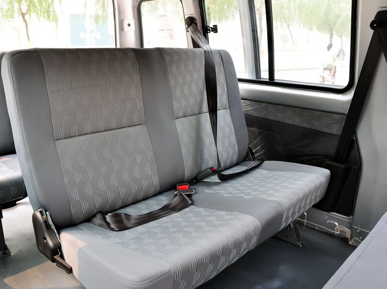 五菱荣光 2012款 1.5l加长基本型车厢座椅图片