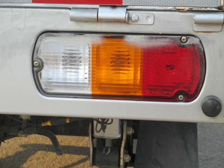 五菱荣光小卡 2012款 1.2L 双排基本型其它细节图片