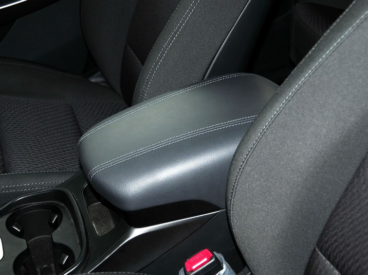全新胜达 2013款 2.4L 自动两驱舒适型车厢座椅图片