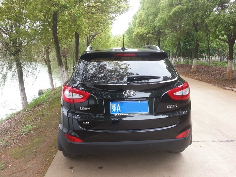 北京现代ix35 2013款 2.4L 自动两驱领先型GLX 国IV车身外观图片