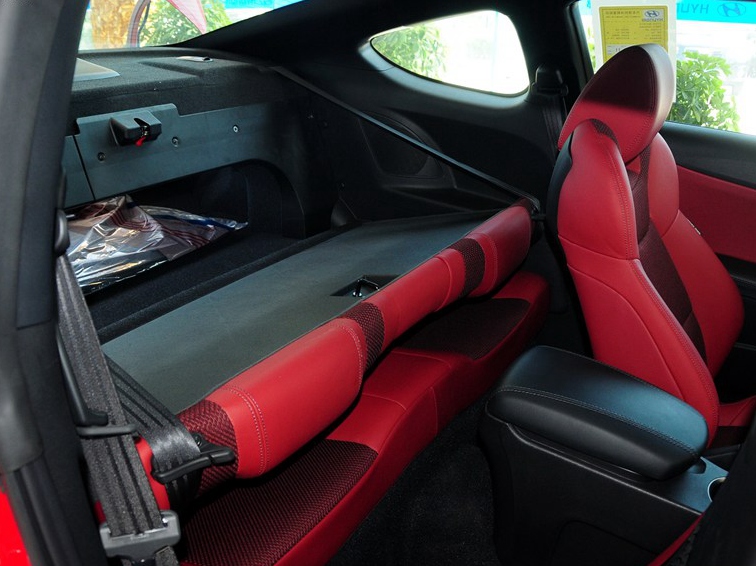劳恩斯-酷派 2012款 2.0T 自动靓雅版车厢座椅图片