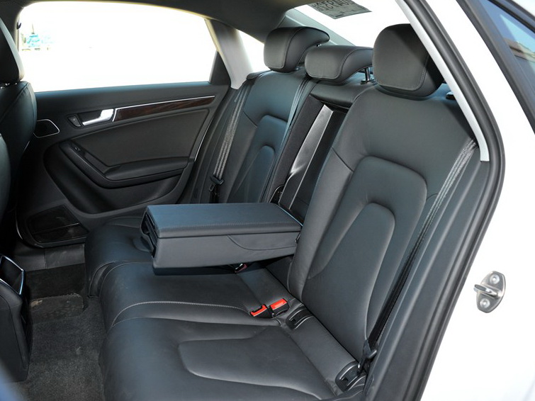 奥迪A4L 2013款 40 TFSI quattro个性运动型车厢座椅图片