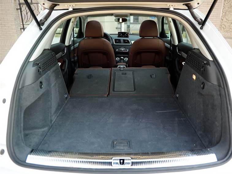 奥迪Q3 2013款 35 TFSI quattro 舒适型车厢座椅图片