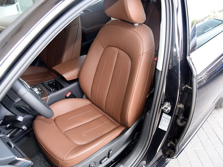 奥迪A6L 2015款 35 FSI quattro 技术型车厢座椅图片