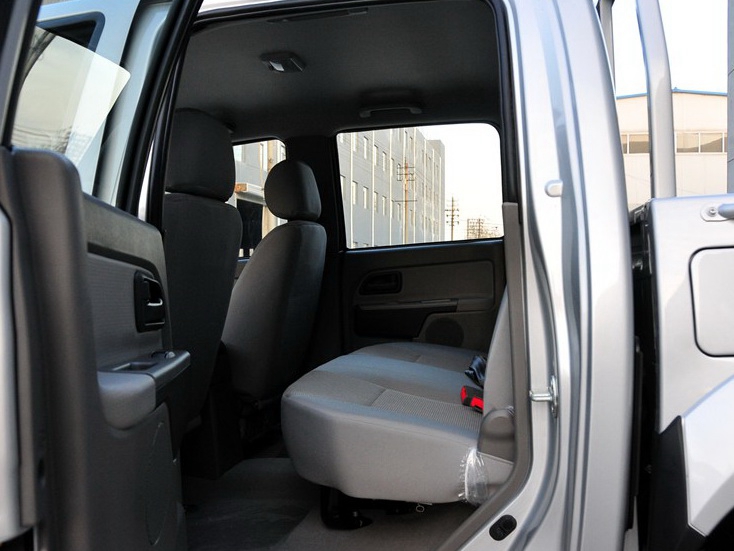 风骏5 2011款 2.4L公务版 豪华型 四驱小双排车厢座椅图片