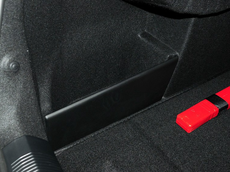 雪铁龙C4L 2014款 1.8L 手动智驱版劲智型车厢座椅图片
