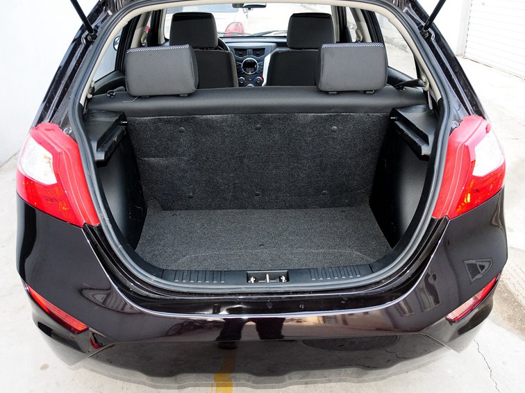 夏利N7 2013款 1.3L 手动豪华型车厢座椅图片