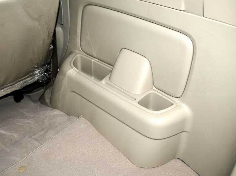 森雅M80 2011款 超值版 1.3L 手动5座车厢座椅图片