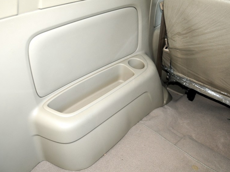 森雅M80 2011款 超值版 1.3L 手动5座车厢座椅图片