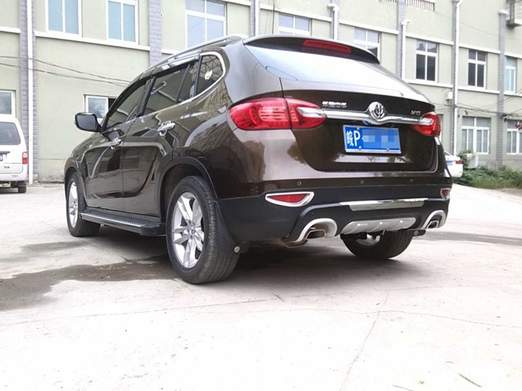 中华V5 2012款 1.6L 手动舒适型车身外观图片