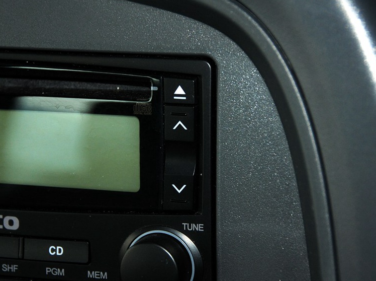 宝迪 2009款 3.0T-A42基本型低顶中控方向盘图片