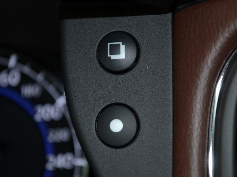英菲尼迪QX50 2013款 2.5L 两驱优雅版中控方向盘图片