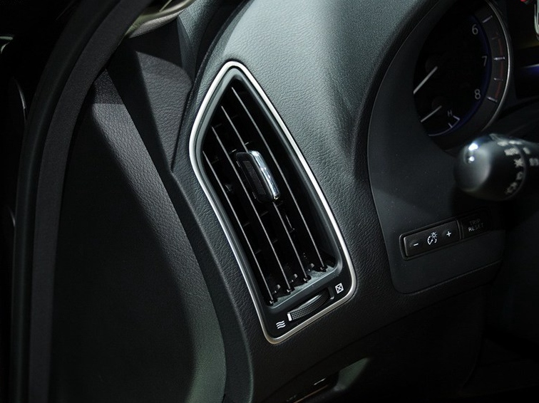 英菲尼迪Q50 2014款 2.0T 豪华版中控方向盘图片