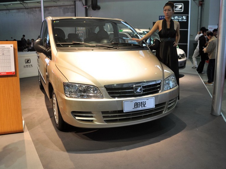 众泰M300 2010款 1.6L 汽油豪华型6座车展活动图片